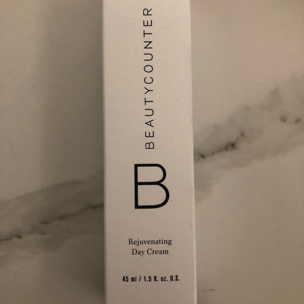 Rejuvenating day cream